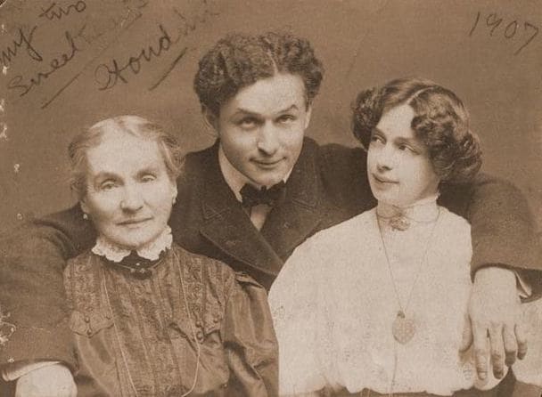 Houdini with his mother, Cecilia, and his wife, Bess