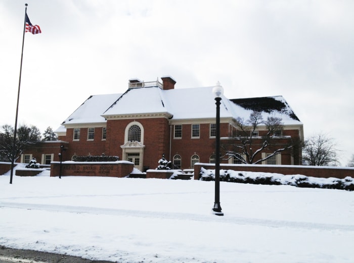 Bonds Hall on Baldwin Wallace University, South Campus. 3 February 2013. A local resident of Berea, OH has reported seeing an apparition outside of Bonds Hall on the Baldwin-Wallace University campus on during winter nights.