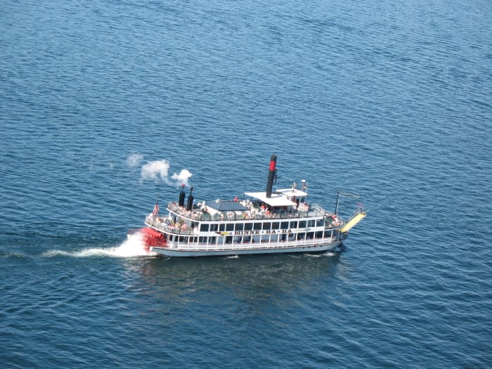 Activities like boating and hiking make Lake George a great Nature Day Trip from NYC