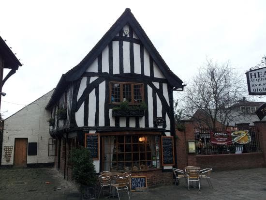 The old bakery tea rooms.Take a break for coffee, a light lunch, or afternoon tea with delicious homemade cakes.