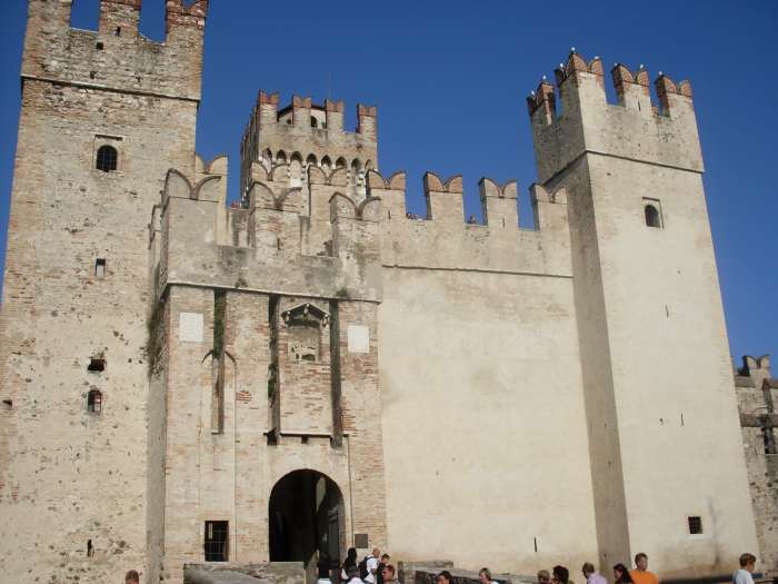 a-rough-guide-to-italy-things-to-do-in-lake-garda