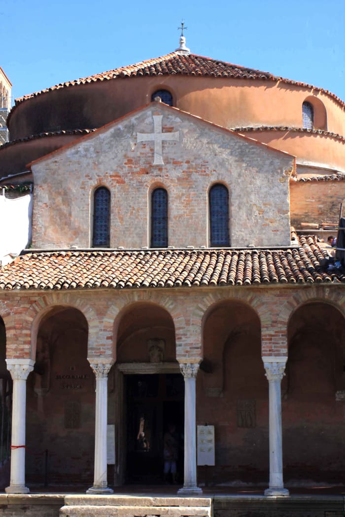 The very distinctive 11th century Church of Santa Fosca on Torcello is free to enter (unlike the Cathedral or the museum)