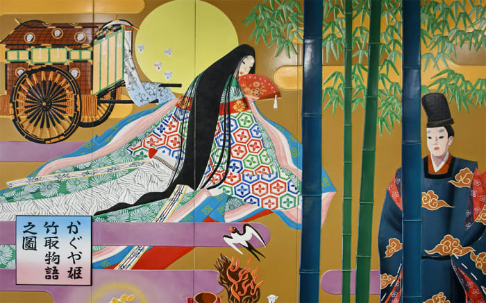 Murale di Kaguya-Hime alla stazione Shin Fuji Shinkansen. Da notare che ci sono molte altre storie del folklore giapponese associate al magnifico Monte Fuji.