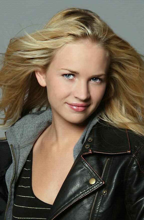 15 Beautiful Blonde Actresses - ReelRundown