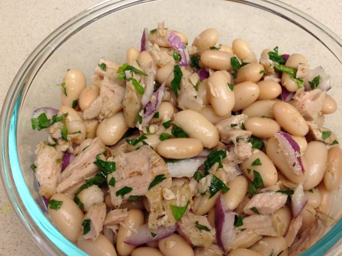 Weight Watchers Cannellini Tuna Salad. I used a grilled tuna steak instead of canned tuna.
