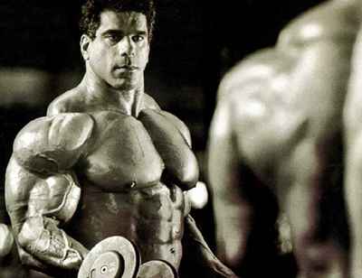 Look at the traps on Lou Ferrigno. It's hard to get past those massive arms, but his traps are huge.