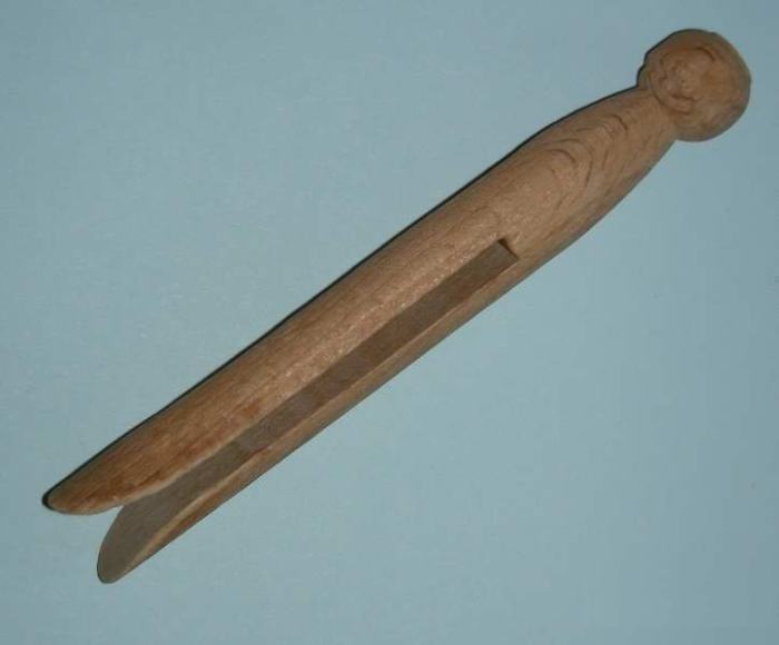 A straight clothespin.