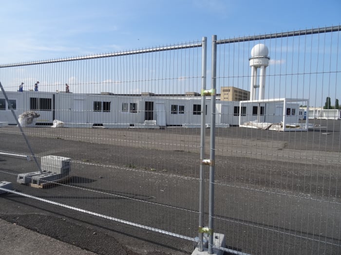 No building is allowed, but no one said the Berlin Senate couldn't build buildings to be used elsewhere. These will house refugees.