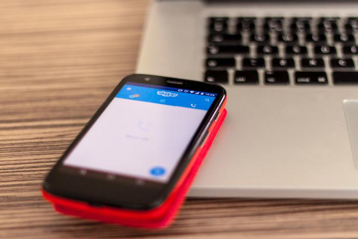Cell phone apps can be helpful to a student's mental health. They are a great reason that cell phones should be allowed in school.
