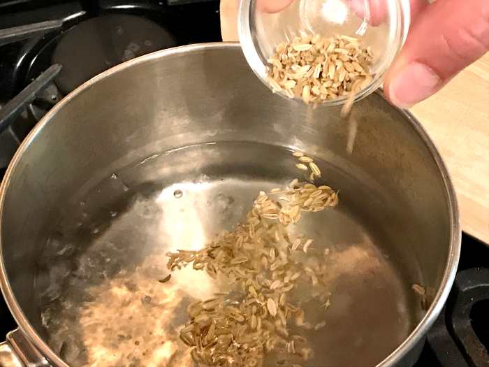 Drinking Fennel Seed Water for Weight Loss CalorieBee Diet & Exercise