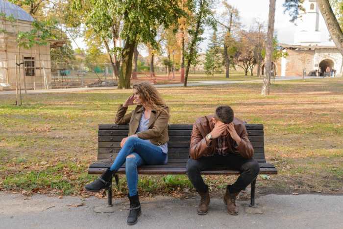 This is Not a Real Situation. This couple is only experiencing a Trial Fight that might happen when two parties in a Trial Date cannot agree on a certain fact.