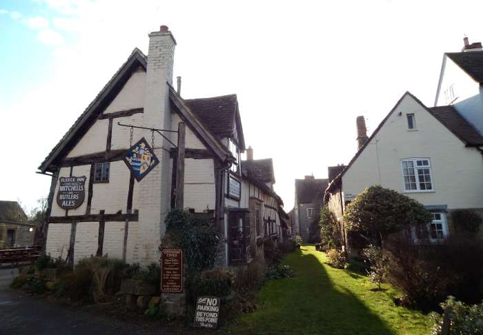 The Fleece Inn by day. Located in the picturesque English village of Bretforton in Worcestershire, this is one of Britain's finest traditional pubs.