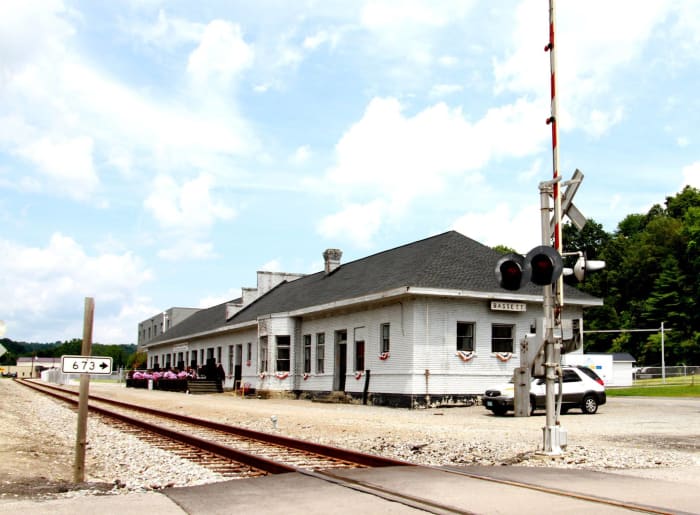 This style of railroad depot is typically found in the Southeast United States