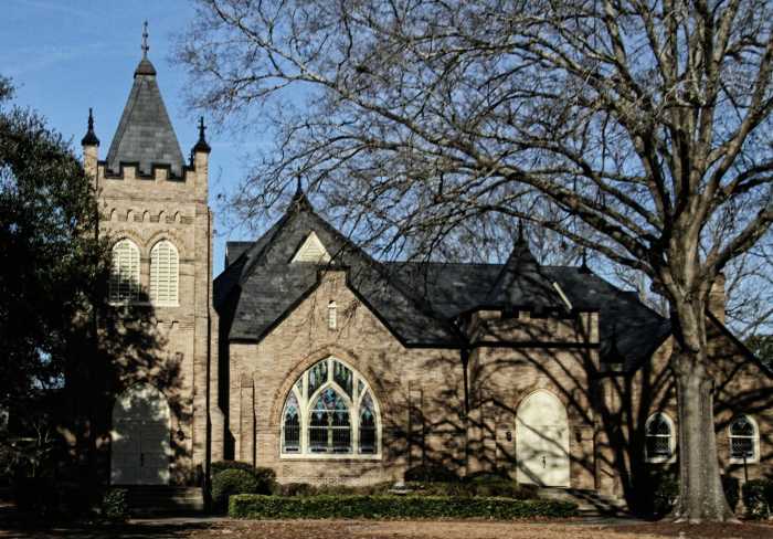A church like the one where Rhonda spoke about her future.