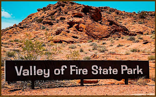 The vast Valley of Fire State Park is located in a remote part of southeastern Nevada. UFO sightings have been reported in the desoslate area.