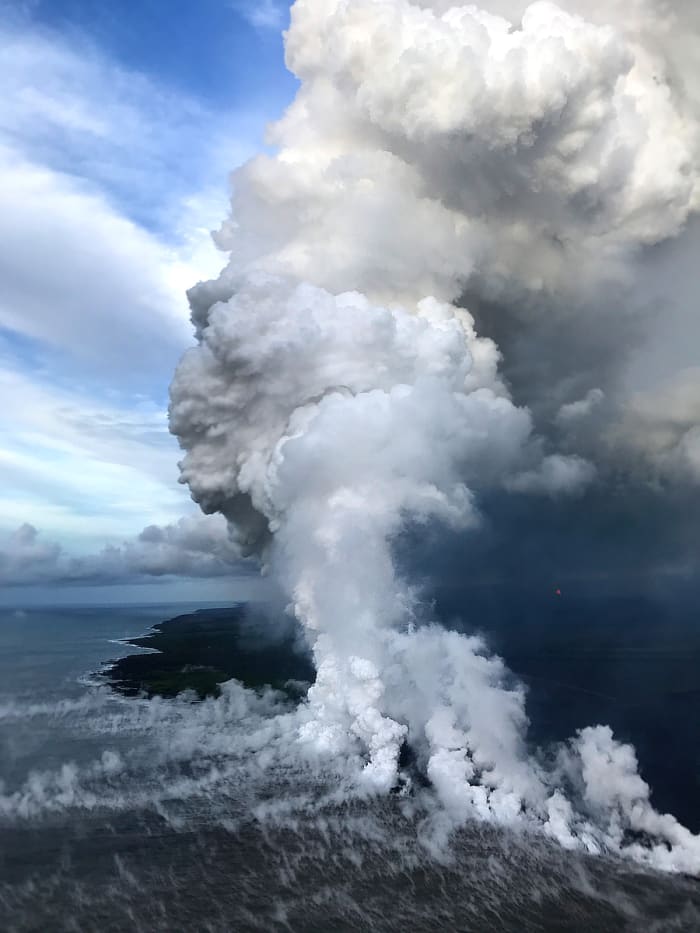 Large laze plume where lava continues to enter the ocean at Kapoho Bay on June 7, 2018. (Photo courtesy of USGS-HVO)