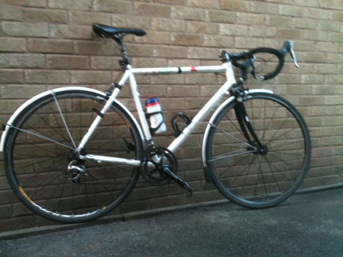 Take off the mudguards from this Kinesis Racelight T and you have a good amount of clearance for wider cyclocross tires.
