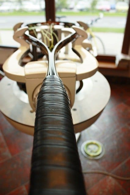 Choosing the correct grip size can often be overlooked by beginners when they go to buy a new racket. If the grip is too big or too small, you won't be able to hold the racket firmly and you may even drop it.