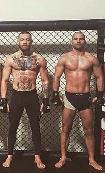 Artem Lobov has the lowest ape index in UFC history. He stands at the same height as McGregor yet Lobov's reach is almost 10 inches shorter.