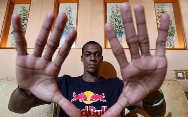 the-15-largest-hand-sizes-in-nba-history-howtheyplay