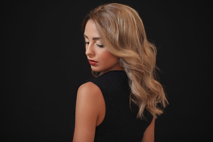Bleached hair can be very susceptible to dryness and frizz but timely repair can keep it looking great.