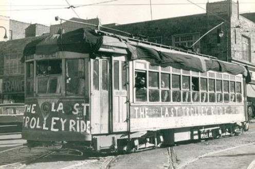 A sad day in Yonkers in November 1952 when the trolleys made their last run on routes throughout the city. They were immediately replaced by buses following the same routes. Source: