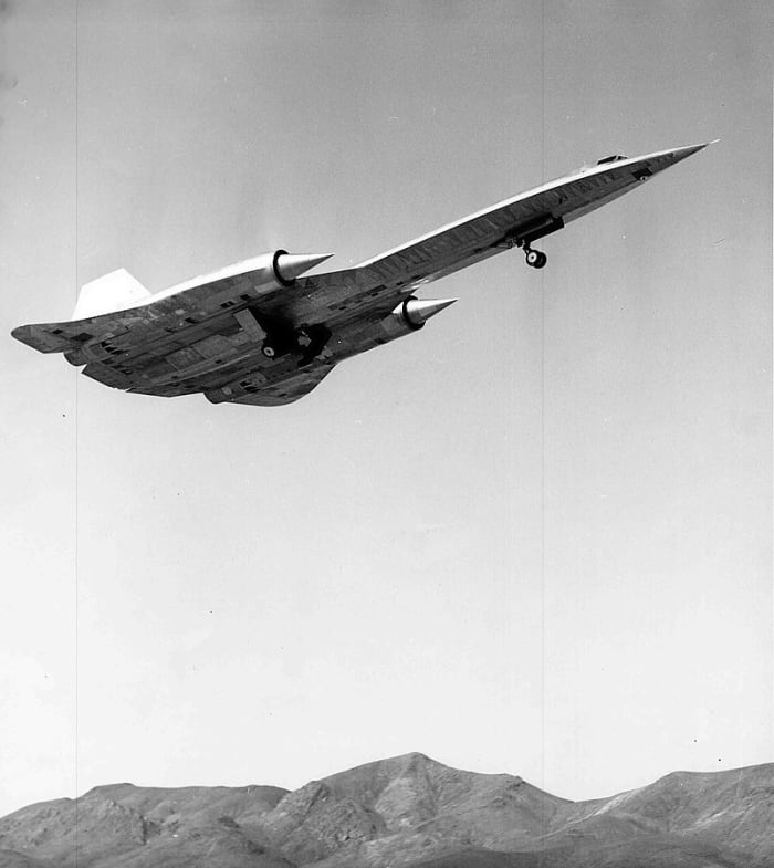 An A-12 (SR-71) takes off from Groom Lake during one of the first test flights, piloted by Louis Schalk, April 26, 1962.