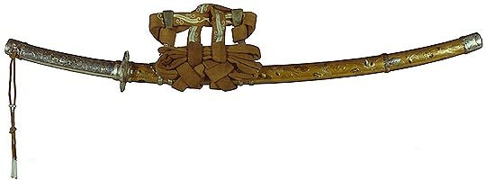 The tempered steel of the blade was made up of as many as 300 folds, thus giving strength and style to the soul within.