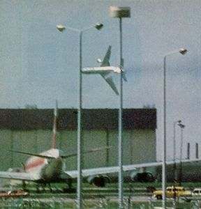 These pictures was taken by an amateur photographer seconds before an American Airlines DC-10 crashed at Chicago O'Hare Airport, after losing an engine during takeoff. Improper maintenance procedures was to blame.