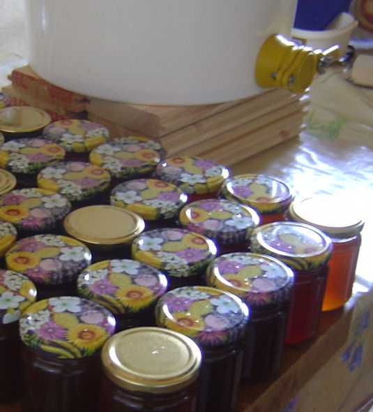 When you produce your own honey you will know that it is a first rate, natural and delicious product.