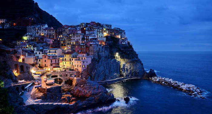 Have you ever been to the coastline of Cinqueterre in Italy? That trip would make an engaging Hub!