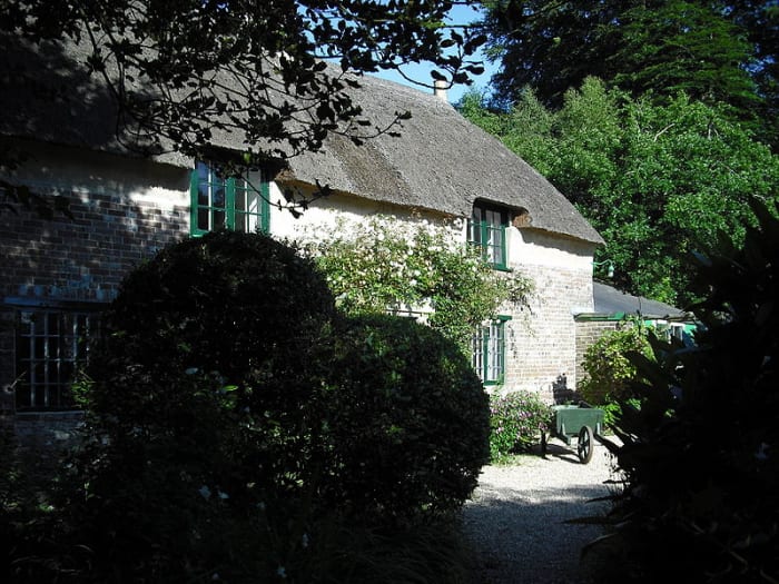 Thomas Hardy's Cottage, Bockhampton, Dorset Photo: Martinevans123: "I, the copyright holder of this work, hereby release it into the public domain. ... I grant any entity the right to use this work for any purpose, without any conditions..."