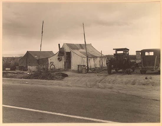 A squatters' camp of transients in Texas in February 1935 during The Great Depression.