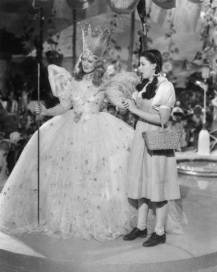 Billie Burke is best remembered for her role as Glinda in The Wizard of Oz.