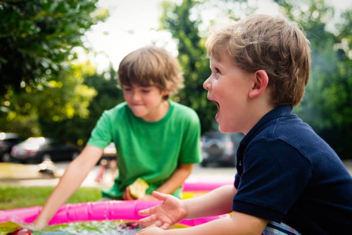 Television (in low doses) may help young children expand their intellect by exposing them to new ideas and vocabulary.