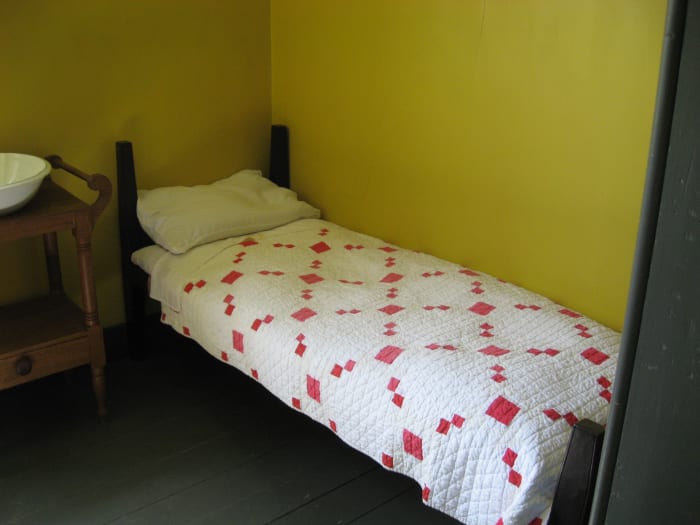 Most children shared a room with their brothers and sisters. They usually did not have a room of their own.