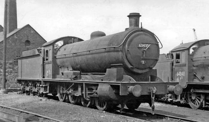 Q6 63435 between duties at West Hartlepool mpd (51C) - transferred 1958 to newly opened Thornaby (51L) and when Thornaby closed to steam in 1964 back to W. Hartlepool - 1967 scrapped; sister loco 63395 preserved by NELPG (see NELPG page)