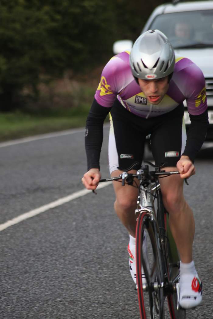 Concentrating on a cyclists face can give great sports photography images. Some cyclists look cool and calm like Bradley Wiggins, however sometimes the result is a little more 'alien'