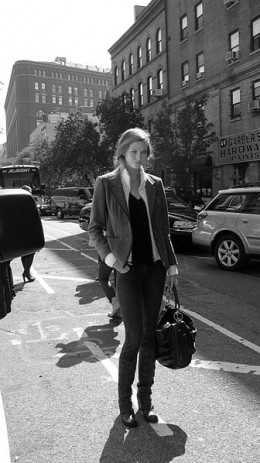 Make sure your purse weights less than three pounds and change the hand/shoulder you use to carry your handbag