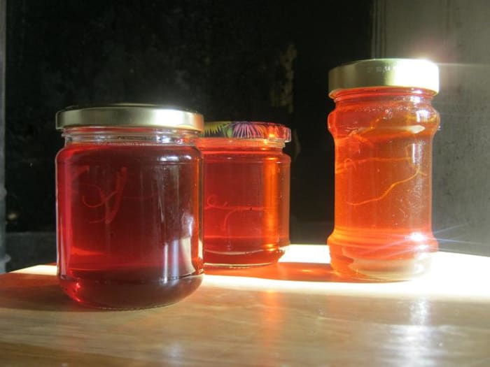 Medlar jelly recipe: a deliciously unusual clear jelly that can be served as a sweet preserve or with meats and savory dishes