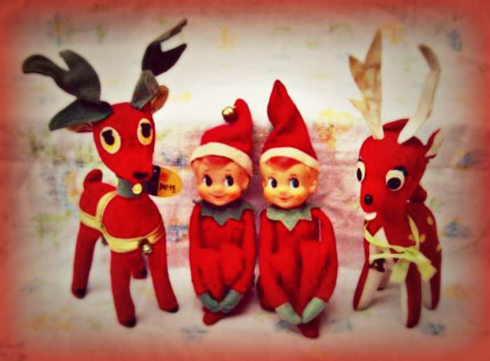 These Knee Huggers and Dream Pets Reindeer are not only toys but prized ornaments. I have seen many great collections of Elf’s, and I know how dear my own Dream Pet and Knee Hugger collection is to me.