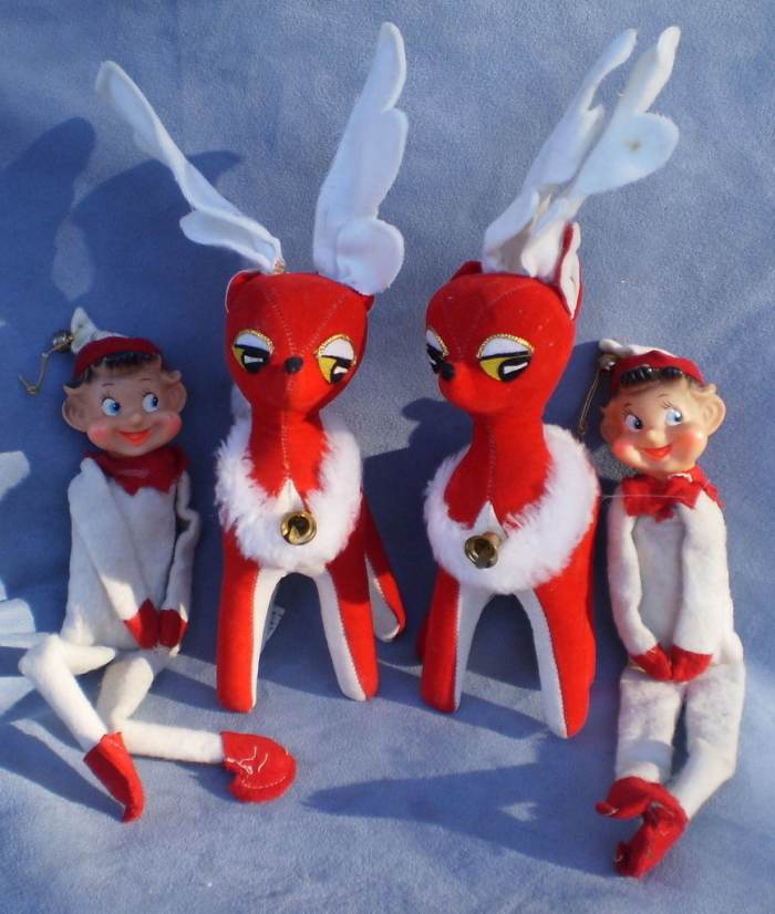 The knee-huger elves and Dream Pet Christmas Reindeer's are part of the American Christmas culture now. These adorable little decorations made in Japan took the western sense holiday magic to a whole new level.