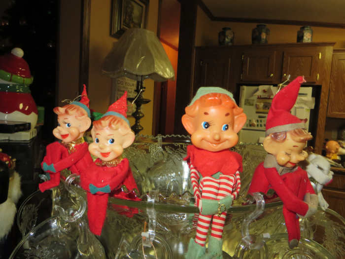 These little Knee Huggers are punch bowl sitters, makes you wander what they are thinking. They have such mischievous expressions on their faces