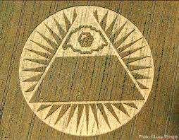 The message of this Crop Circle seems pretty straight forward, incorporating the idea of 2/3 while emphasizing Pyramid Power and the All Seeing Eye or the Illuminati.