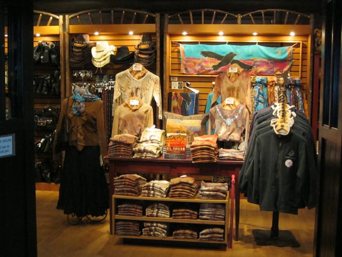 The El Tovar gift shop carries first class clothing, purses and jewlery by Brighton, books on the Grand Canyon and more.