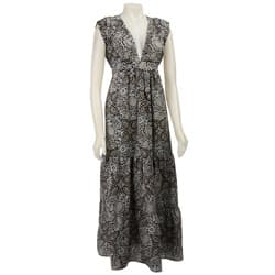 I like the way the fabric flows on this dress. The higher waistline makes it a very nice dress for pear and apple shapes!