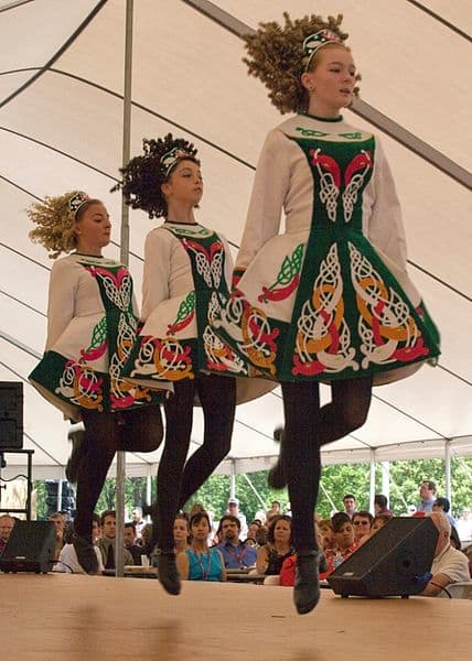 These dancers are so energetic and talented, they are amazing to watch!
