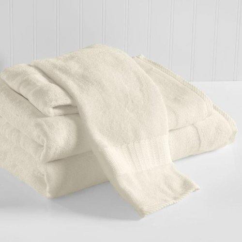Brookstone is known for luxury. This towel, made from 35% Egyptian Cotton and 65% Bamboo Rayon, is both comfortable and durable.