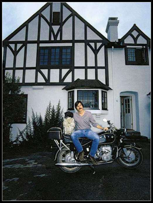 Steve Jobs in front of his new home in Los Altos, CA @ 1980. A home that would remain unfurnished for many years. It is now abandoned in danger of demolition