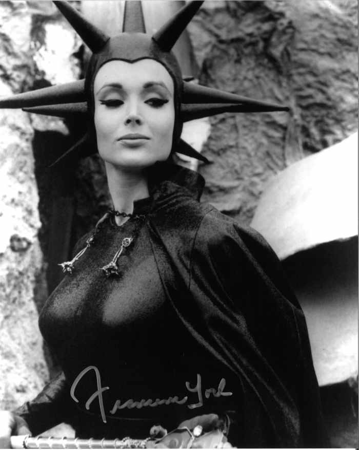 Francine York August 26, 1938 – January 6, 2017 rest in peace … Niolani (Francine York) in the 1967 episode "The Colonist" Lost in Space. She is Niolani a woman warrior who is sent to Gamma 6 to build the Purification Arch for the Condor Nation.